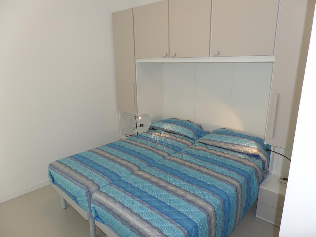 Condominio Giardino Bibione Chambre photo
